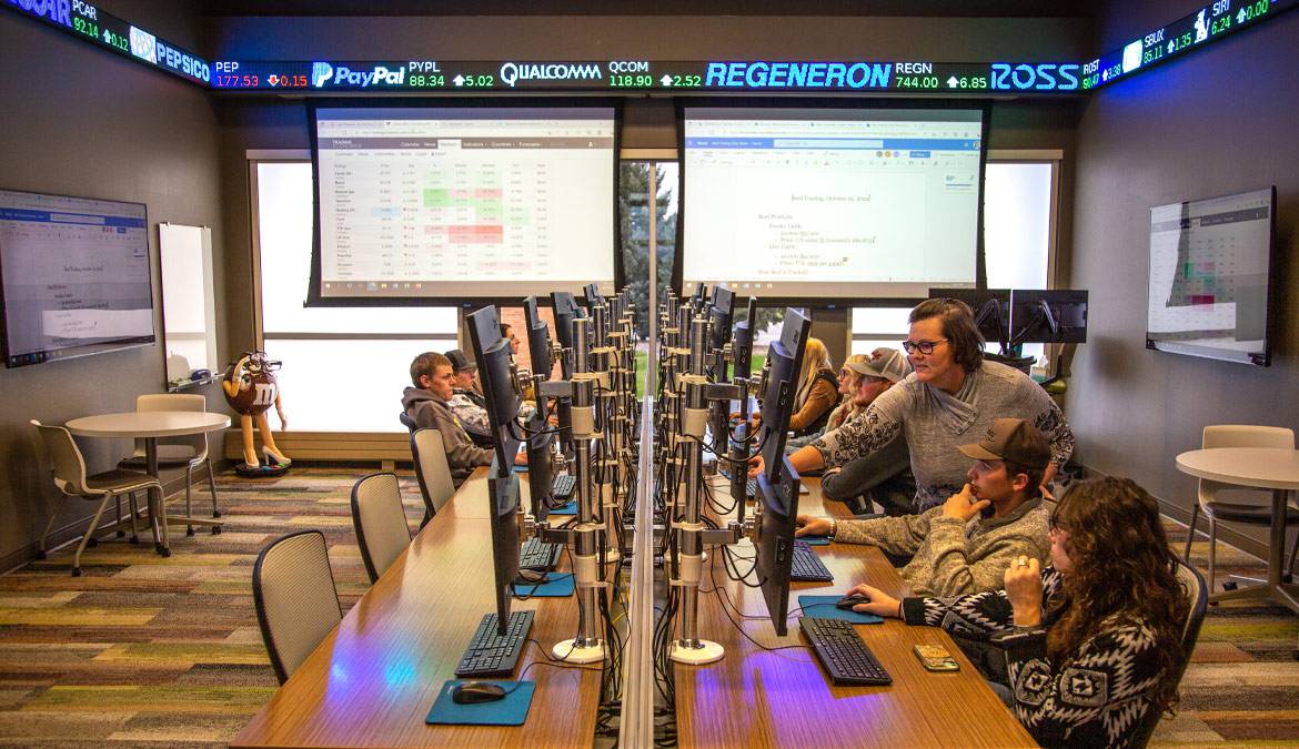 Business Commodities Classroom Sheridan College Business and Community header image